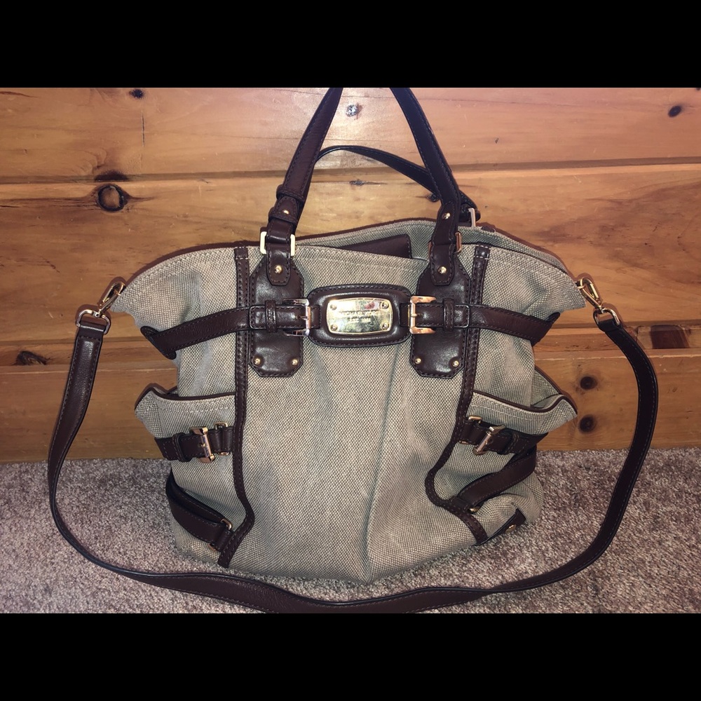 Michael Kors Sachel Bag